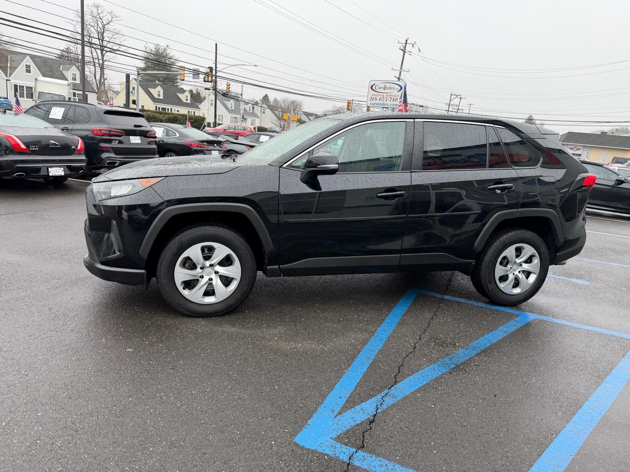 Toyota RAV4 LE AWD (Natl) 2022