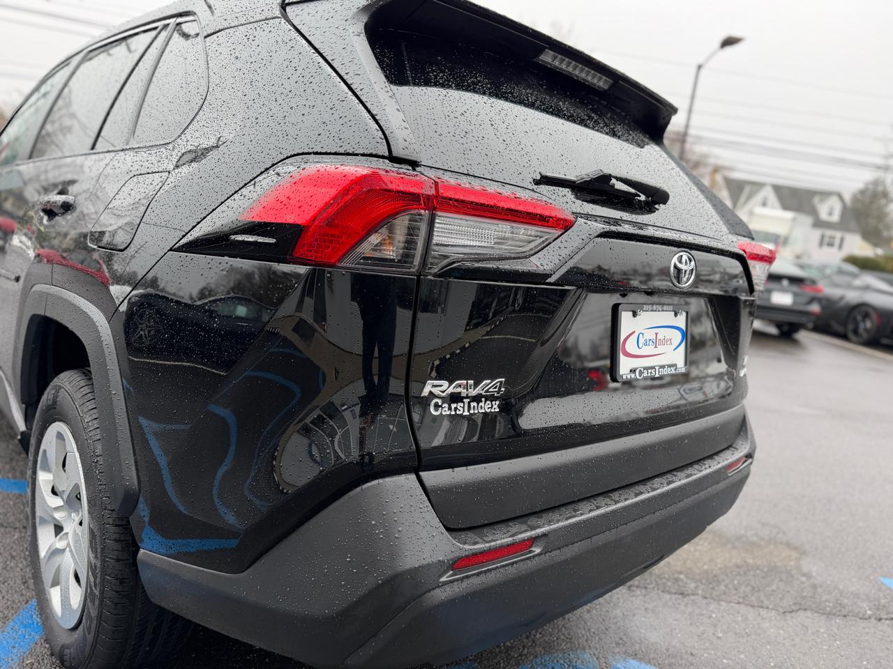 Toyota RAV4 LE AWD (Natl) 2022