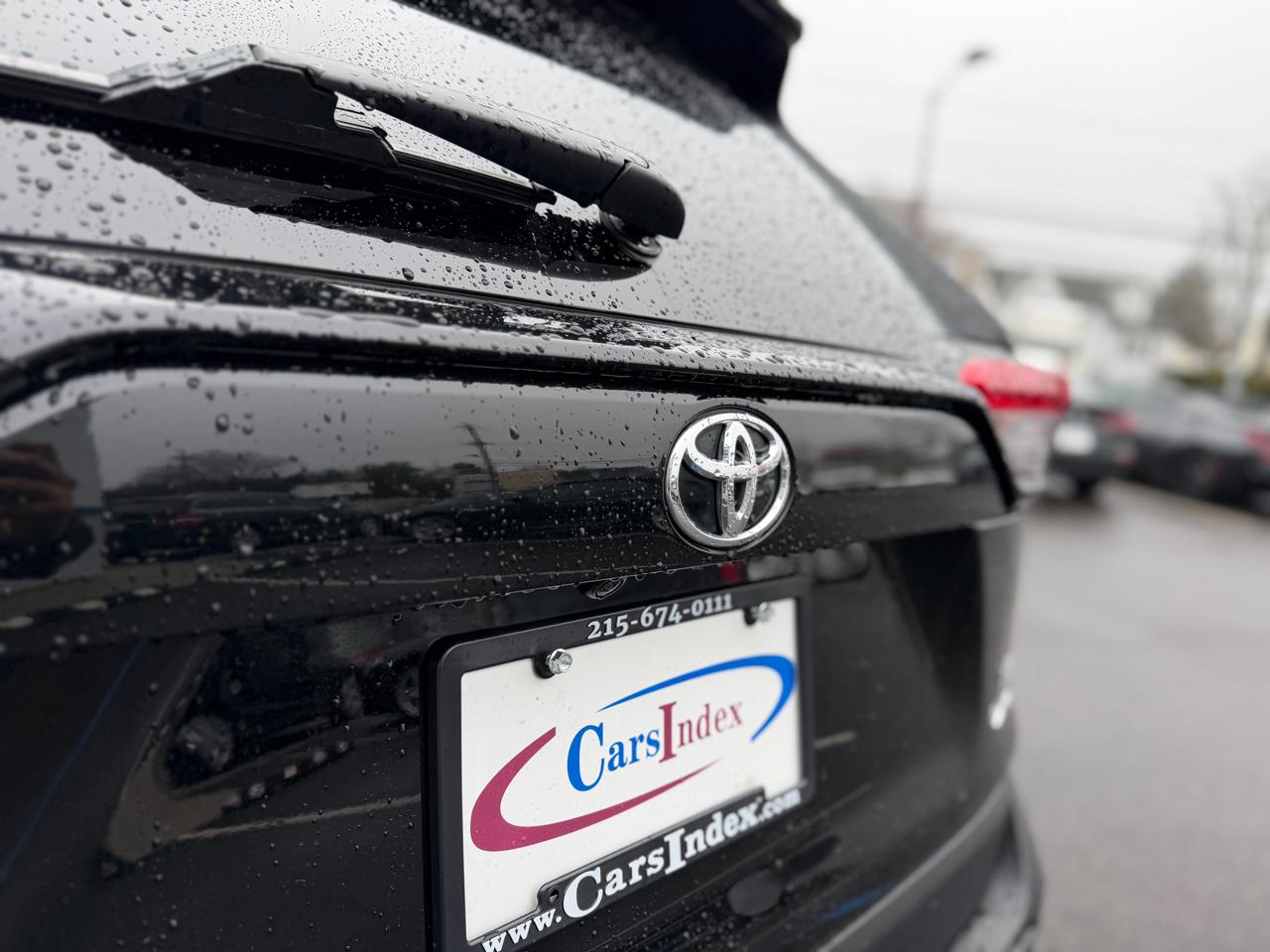 Toyota RAV4 LE AWD (Natl) 2022