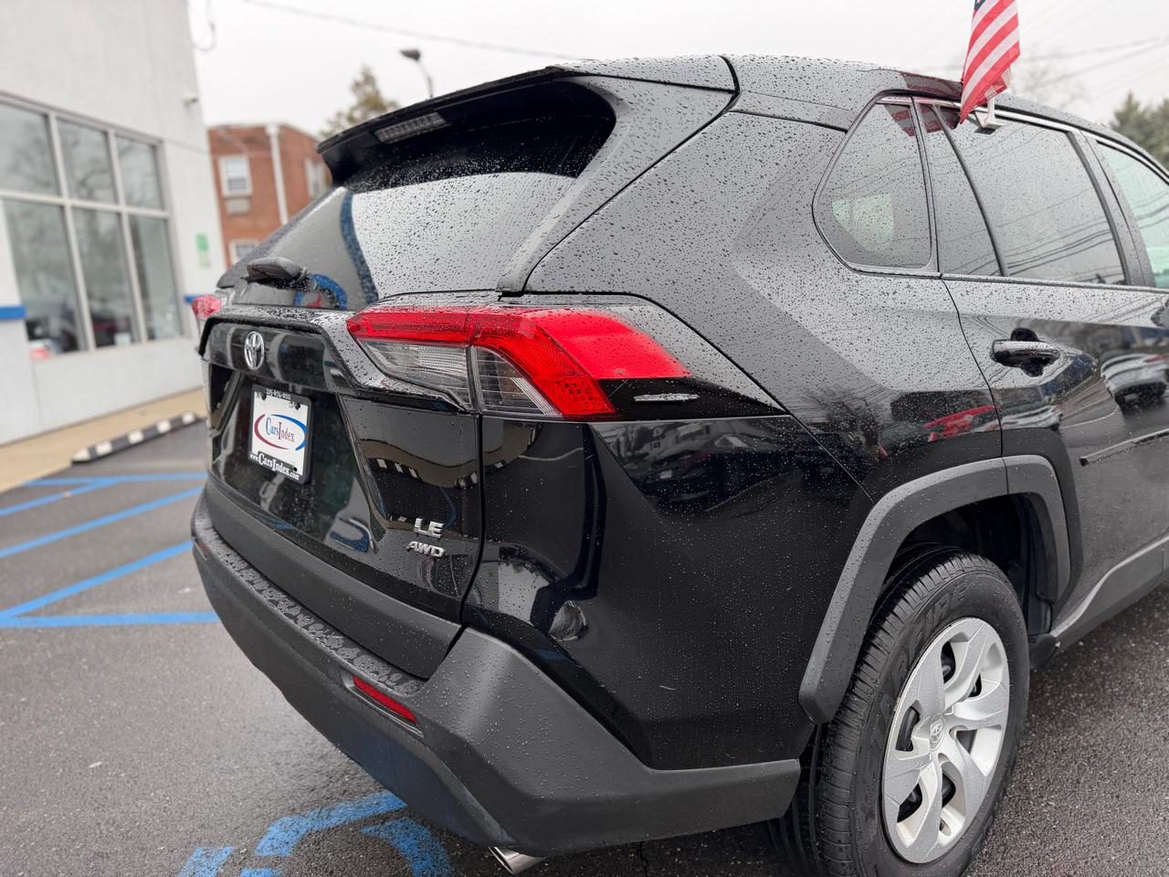 Toyota RAV4 LE AWD (Natl) 2022