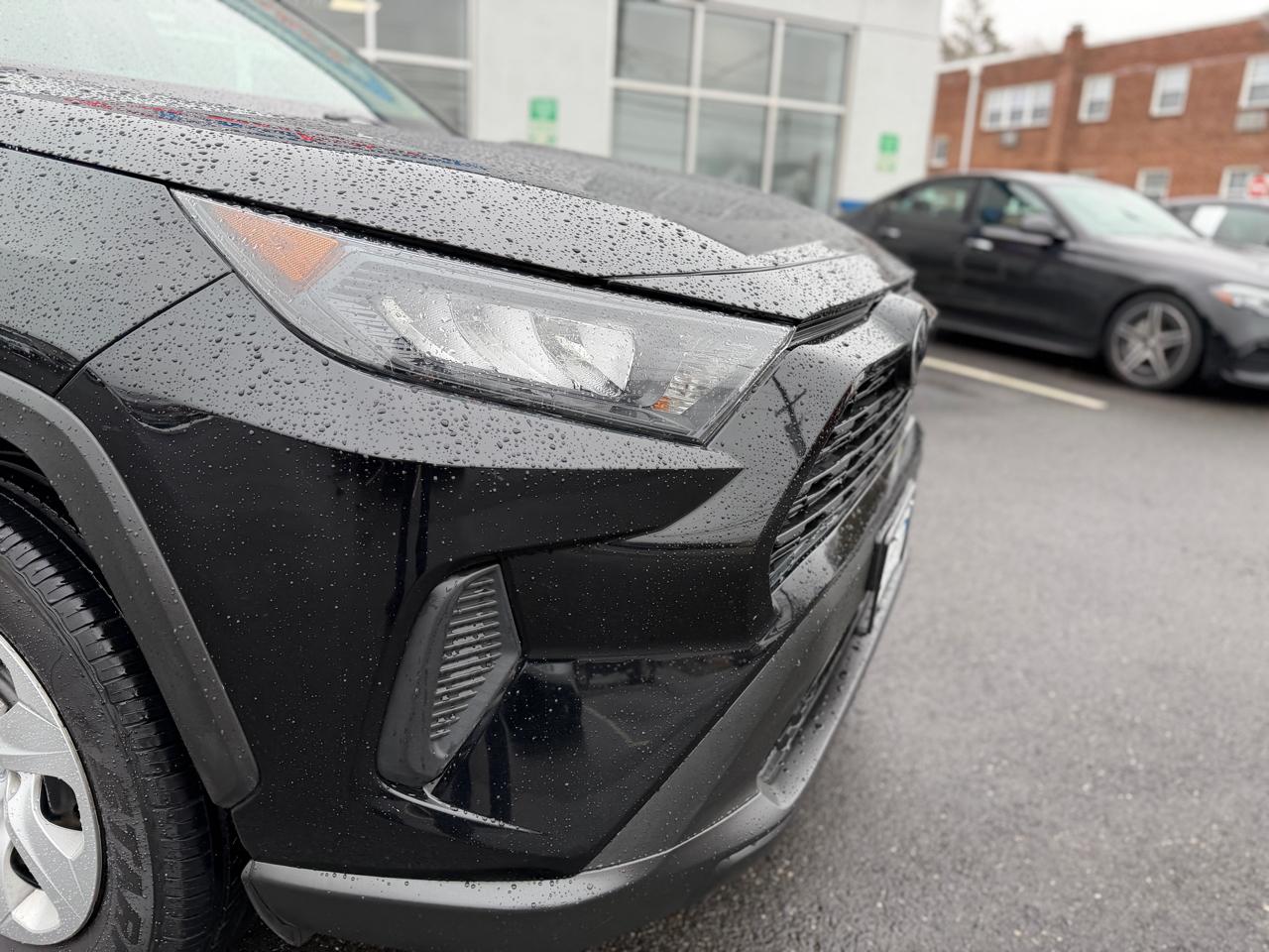 Toyota RAV4 LE AWD (Natl) 2022