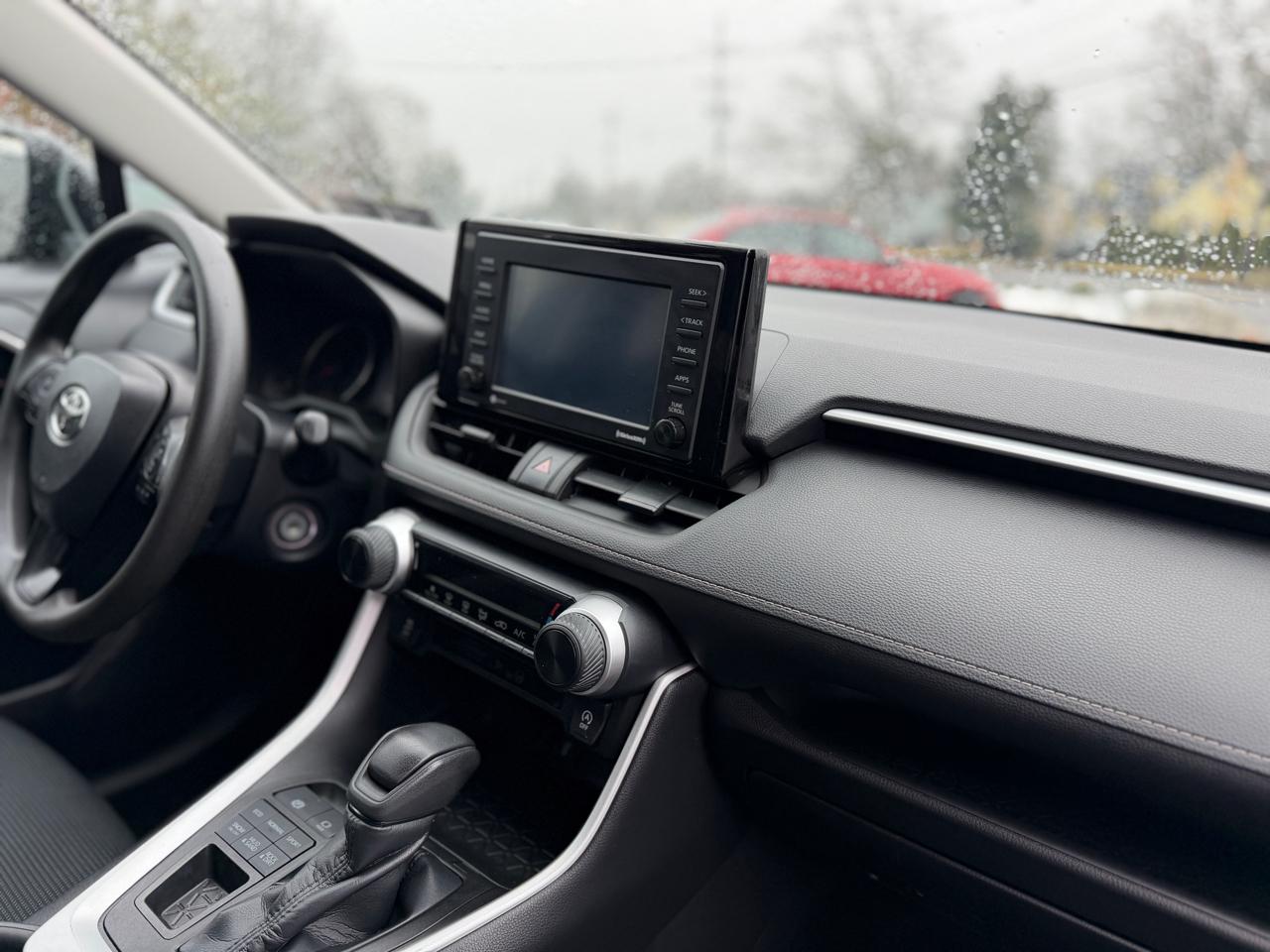 Toyota RAV4 LE AWD (Natl) 2022