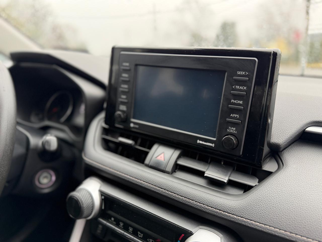 Toyota RAV4 LE AWD (Natl) 2022