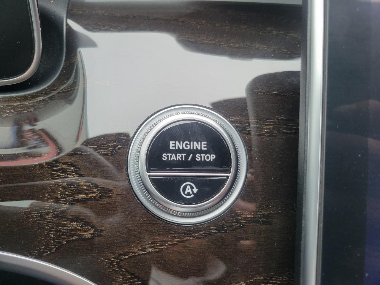 Mercedes-Benz C-Class C 300 4MATIC Sedan 2022