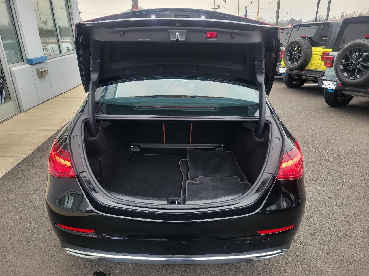 Mercedes-Benz C-Class C 300 4MATIC Sedan 2022