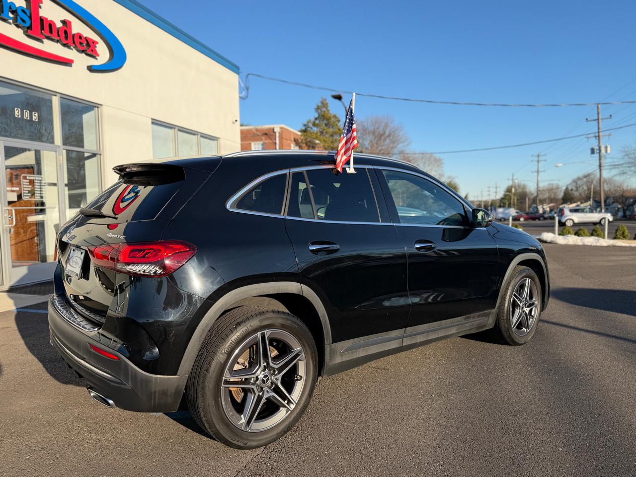 Mercedes-Benz GLA  2022