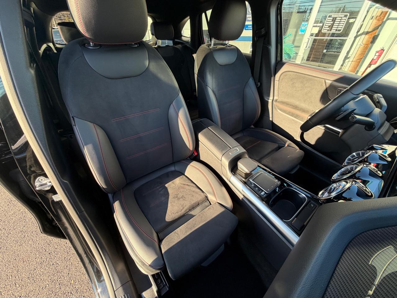 Mercedes-Benz GLA  2022