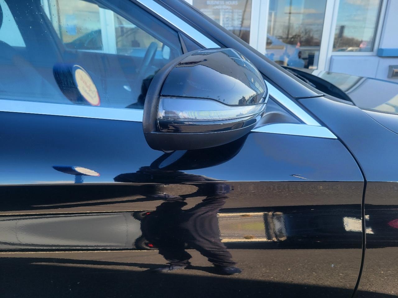 Mercedes-Benz C-Class 4dr Sdn C 300 Luxury 4MATIC 2016