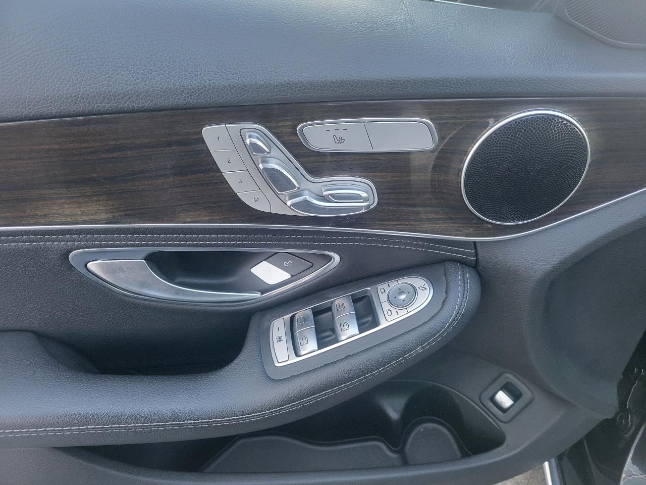 Mercedes-Benz C-Class 4dr Sdn C 300 Luxury 4MATIC 2016