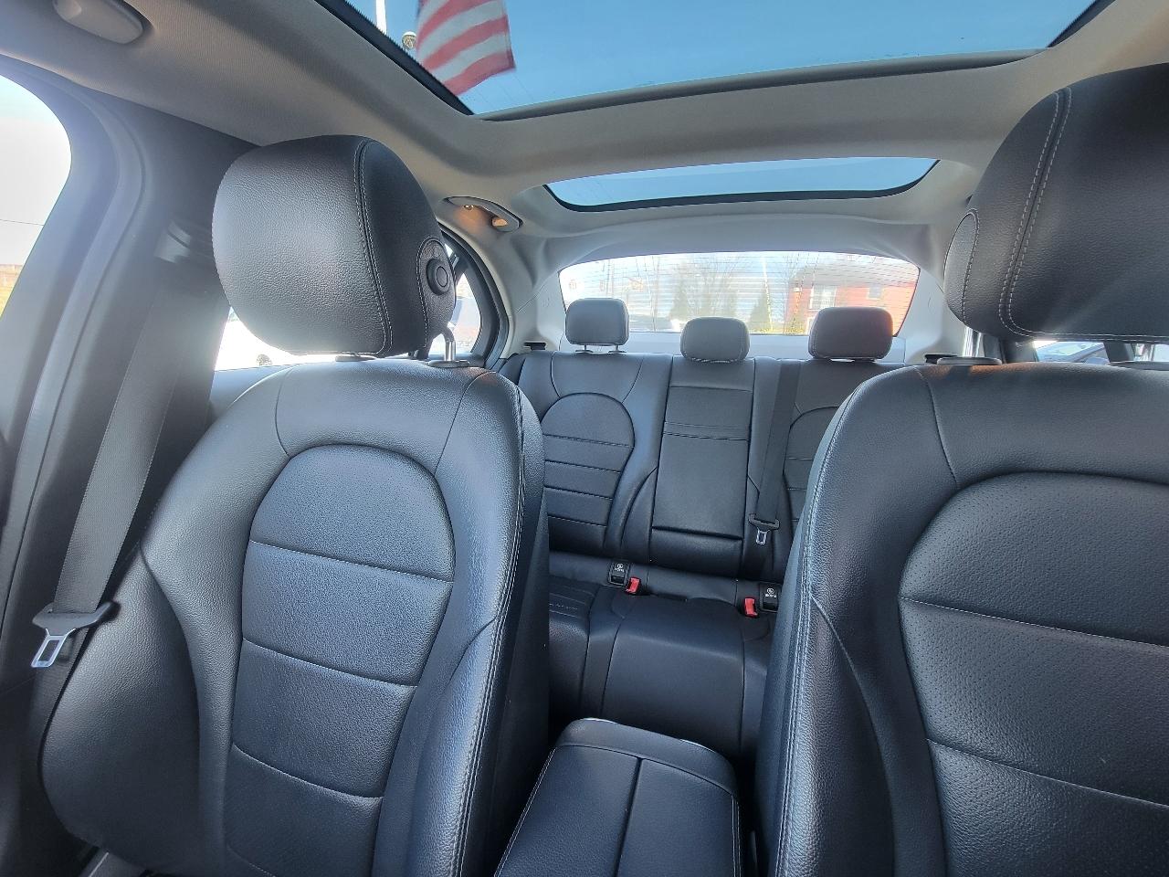 Mercedes-Benz C-Class 4dr Sdn C 300 Luxury 4MATIC 2016