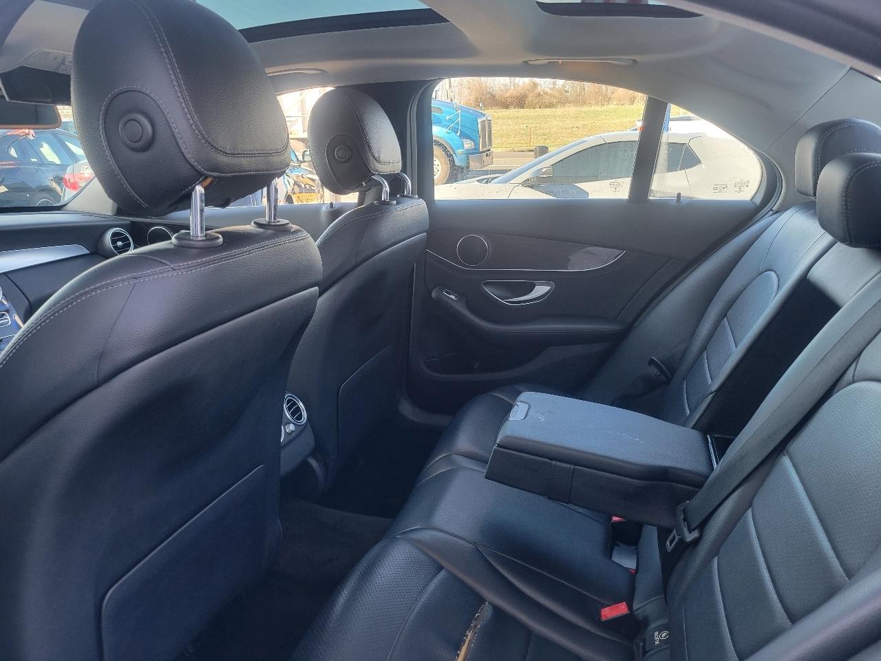 Mercedes-Benz C-Class 4dr Sdn C 300 Luxury 4MATIC 2016