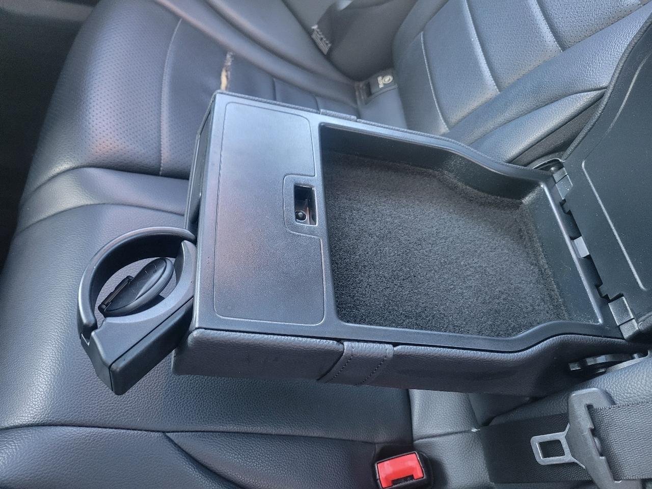 Mercedes-Benz C-Class 4dr Sdn C 300 Luxury 4MATIC 2016