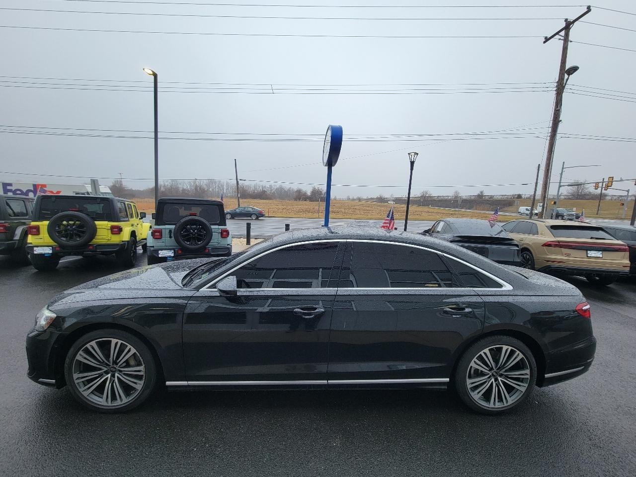 Audi A8 L 55 TFSI quattro 2023