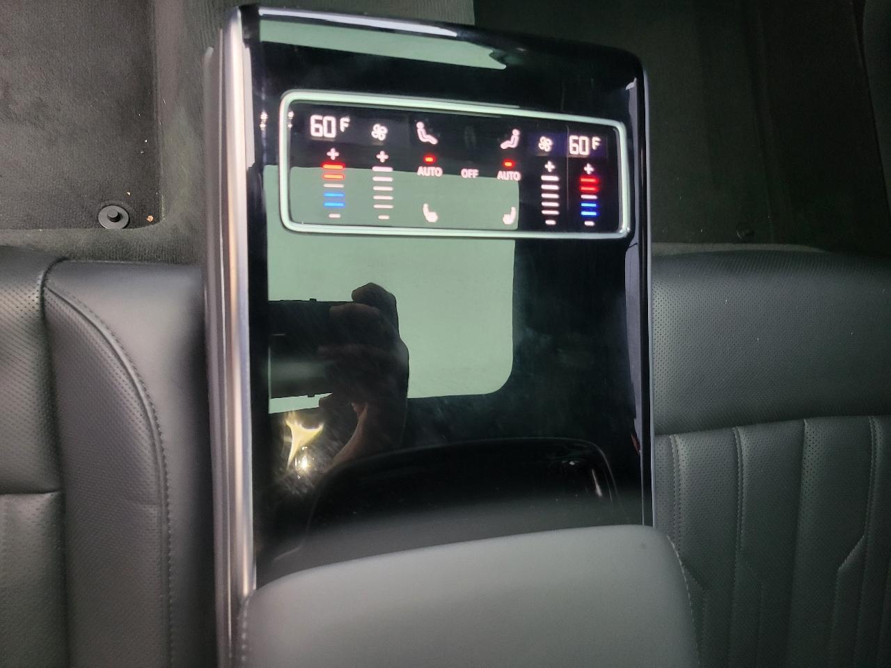 Audi A8 L 55 TFSI quattro 2023