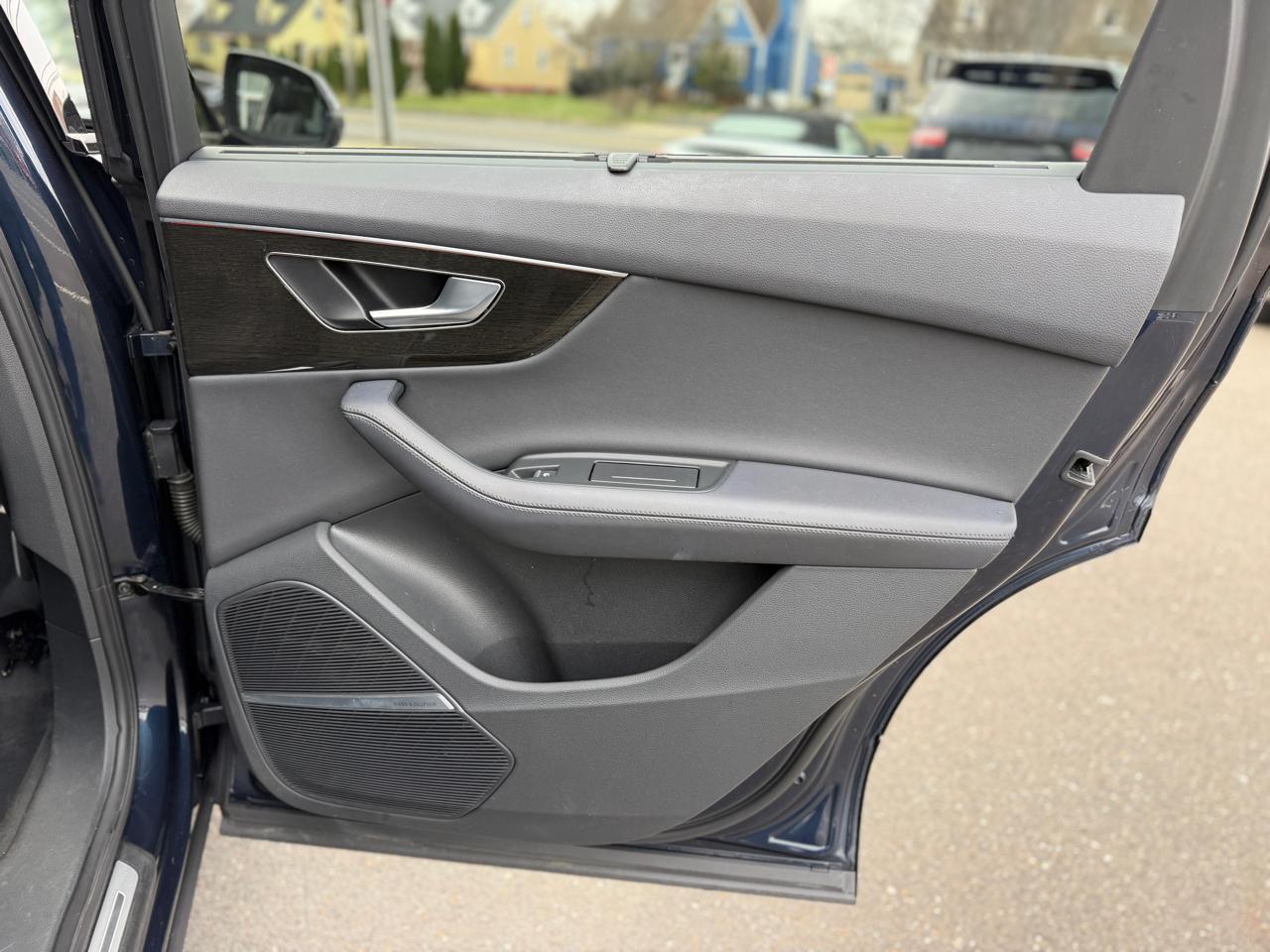 Audi Q7 Premium Plus 55 TFSI quattro 2023