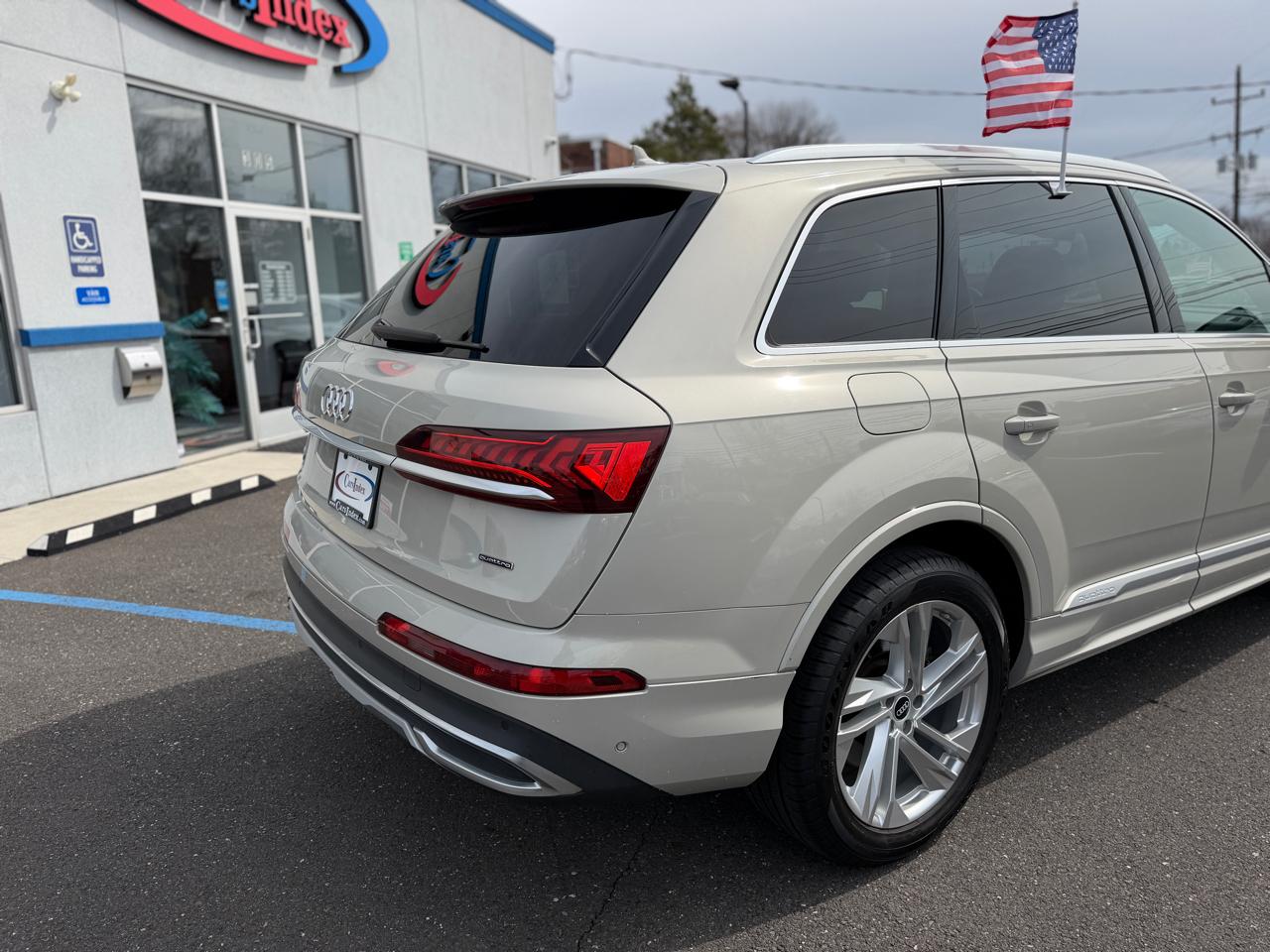 Audi Q7 Premium Plus 55 TFSI quattro 2022