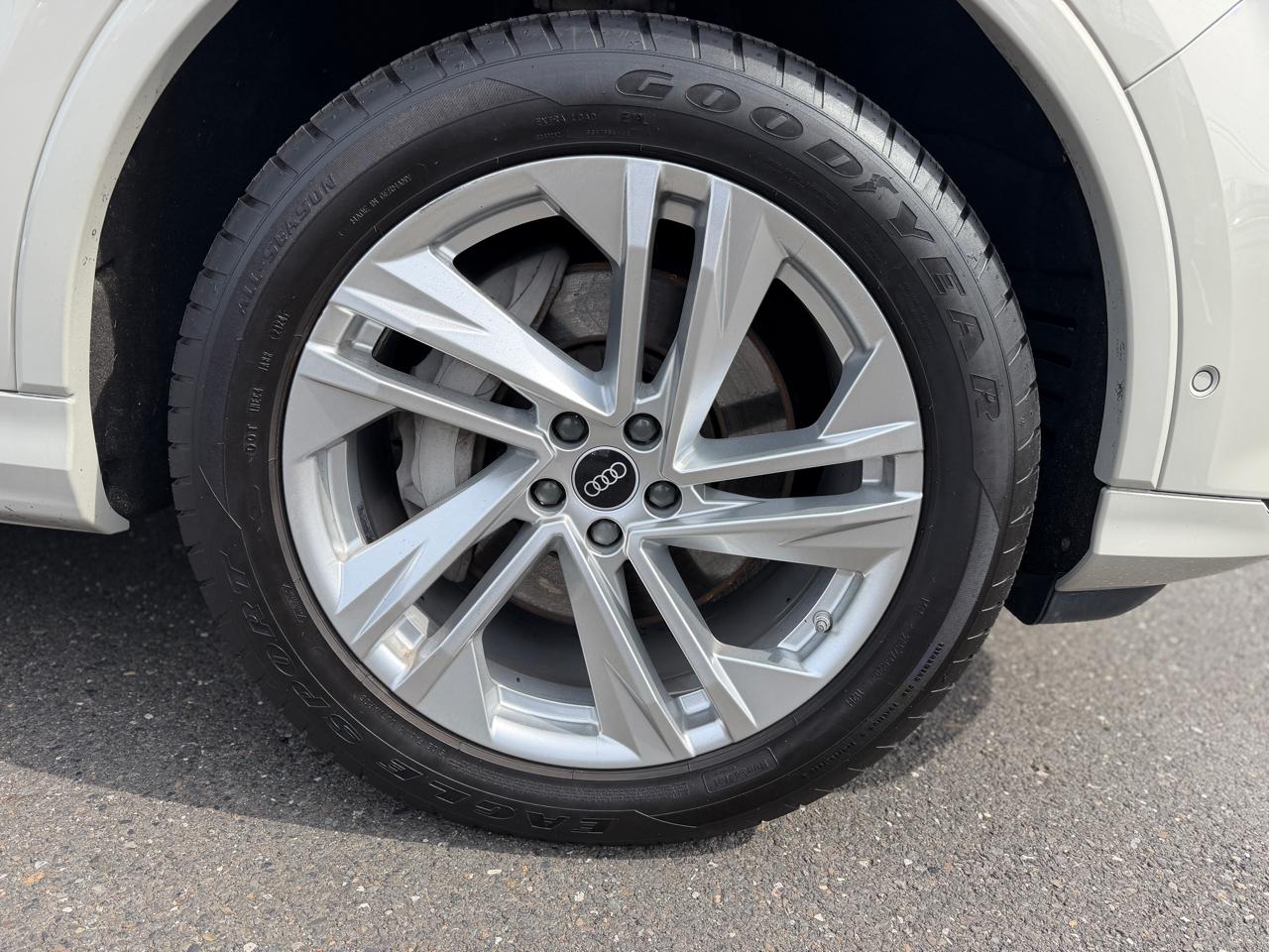 Audi Q7 Premium Plus 55 TFSI quattro 2022