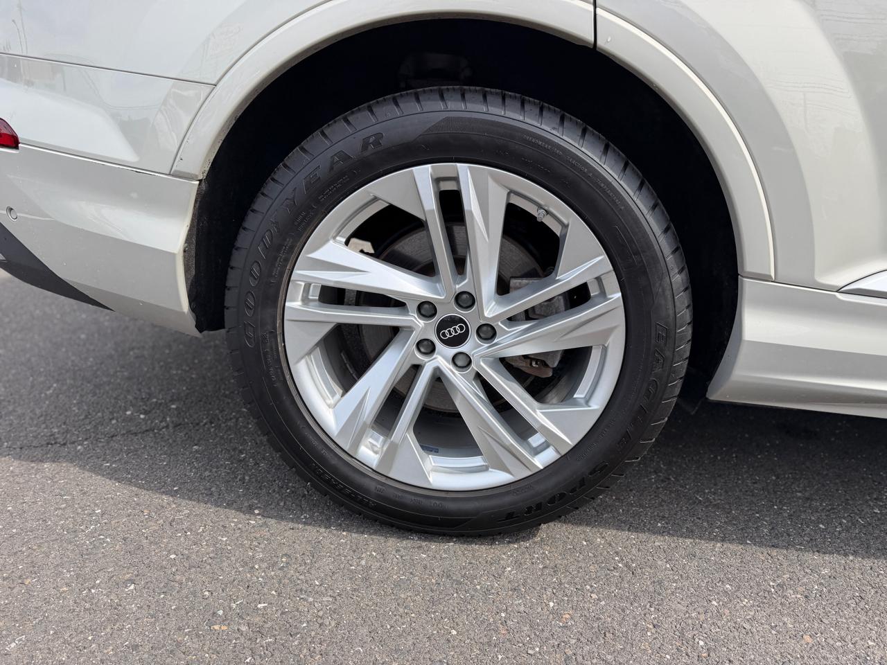 Audi Q7 Premium Plus 55 TFSI quattro 2022