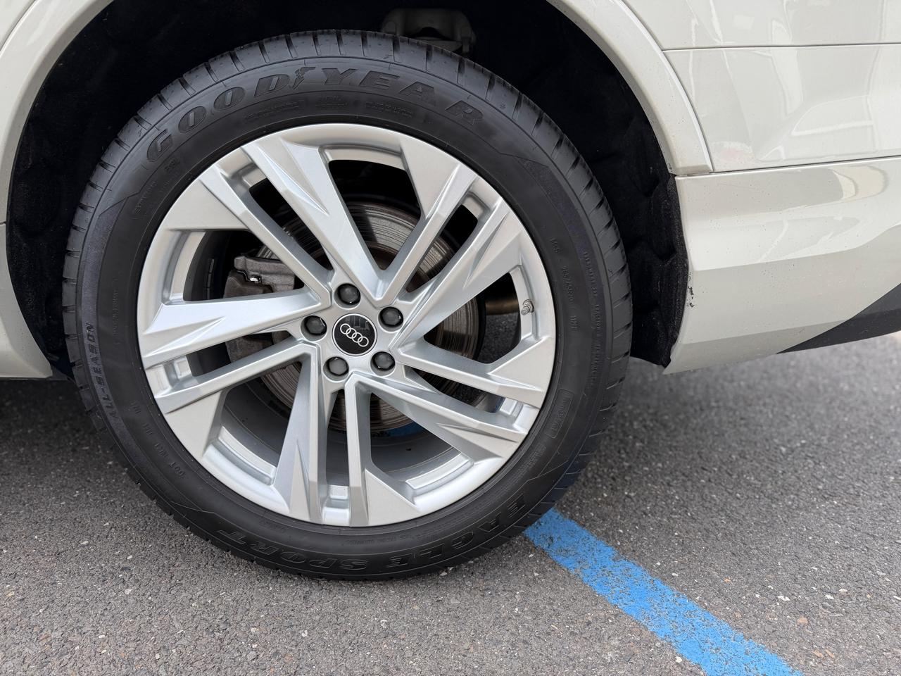 Audi Q7 Premium Plus 55 TFSI quattro 2022