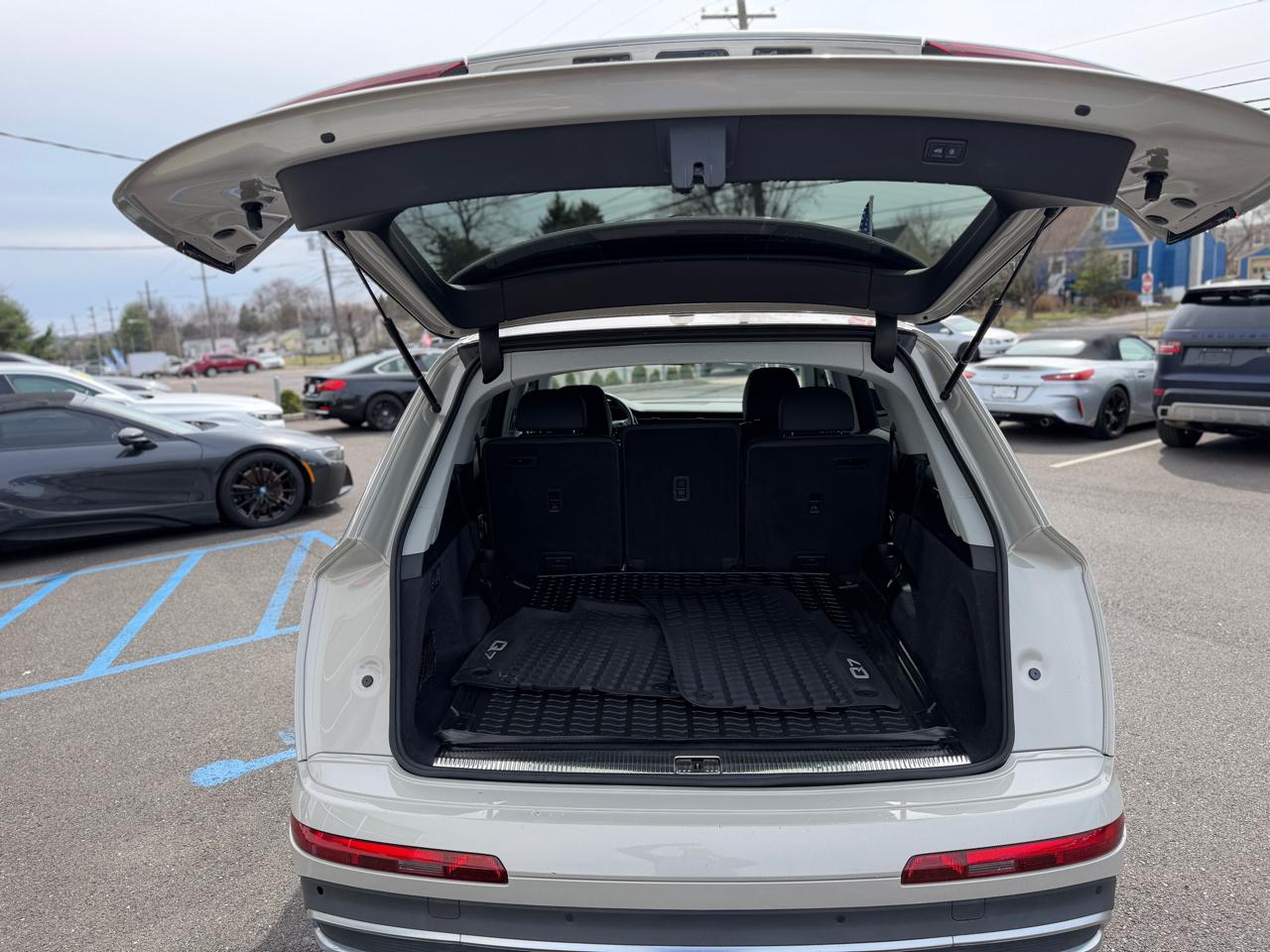 Audi Q7 Premium Plus 55 TFSI quattro 2022