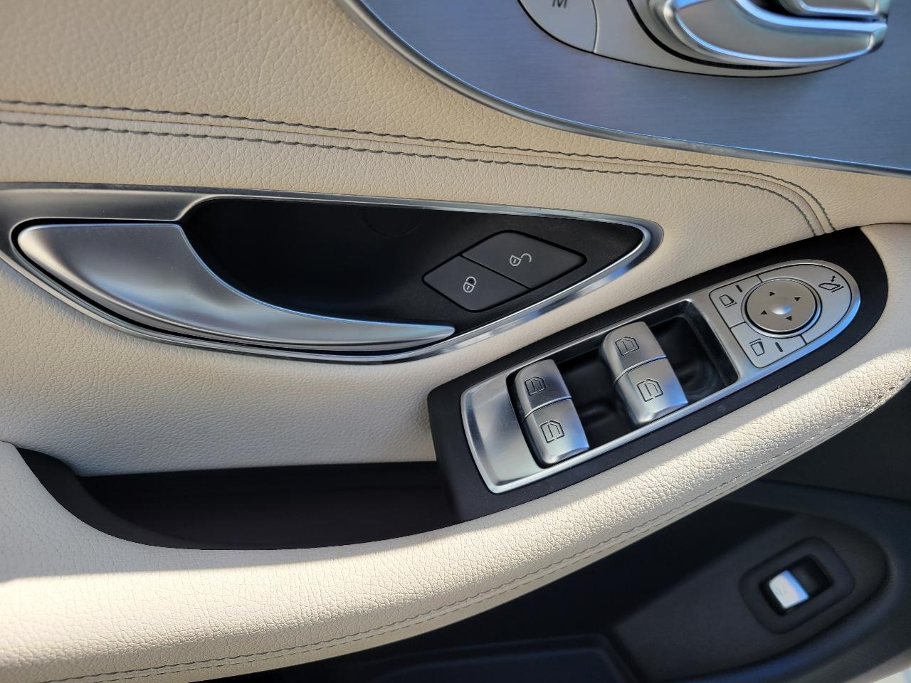 Mercedes-Benz C-Class C 300 4MATIC Cabriolet 2018