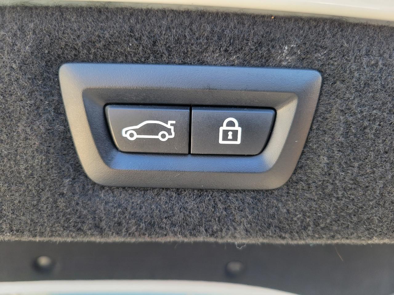 BMW 8 Series M850i xDrive Coupe 2023