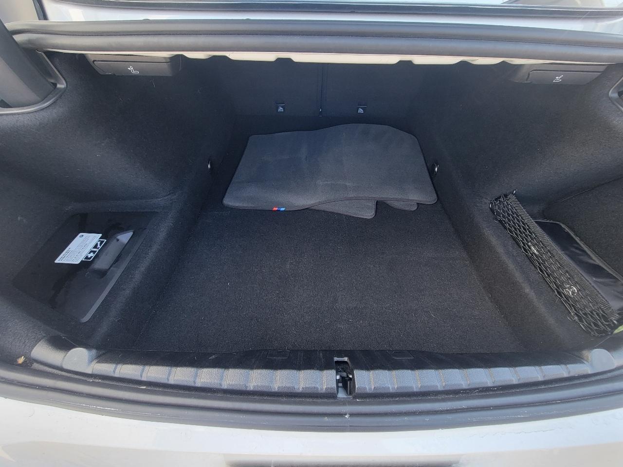 BMW 8 Series M850i xDrive Coupe 2023