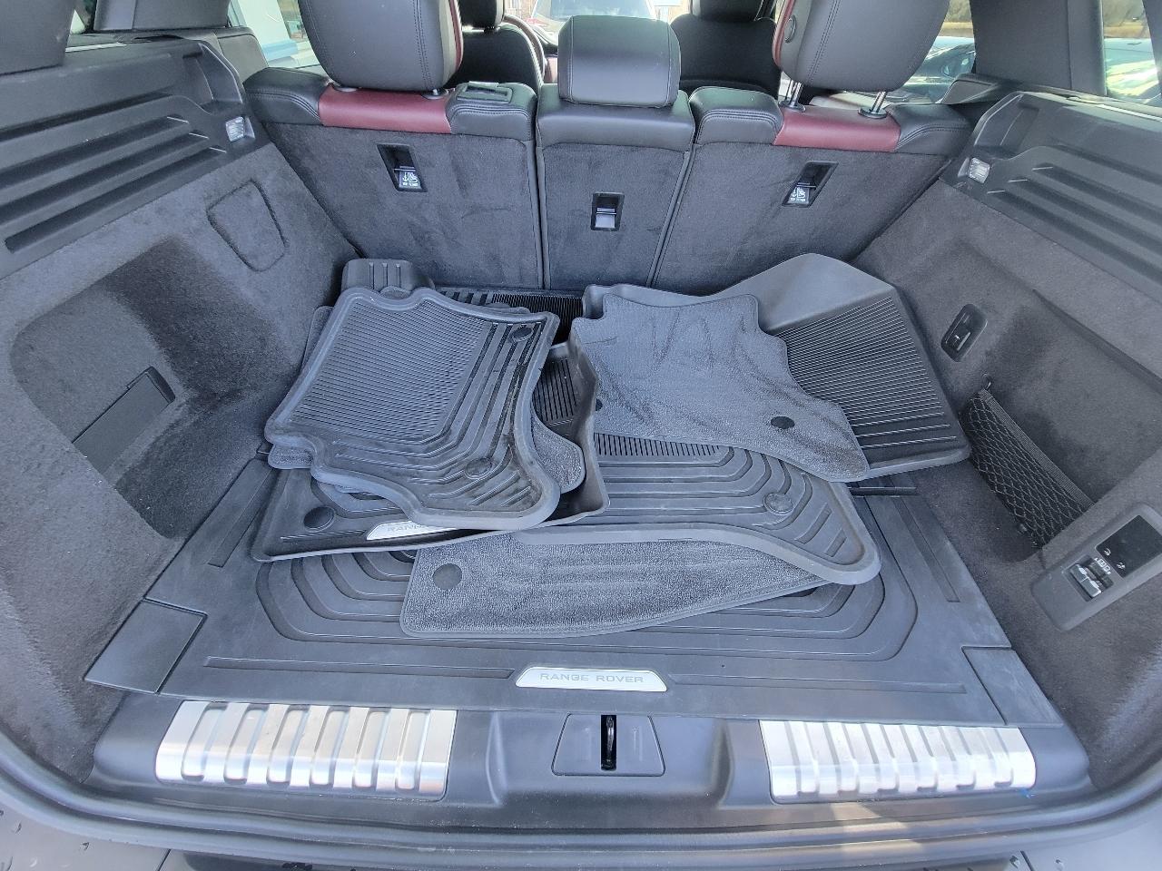 Land Rover Range Rover Sport P400 Dynamic SE 2025