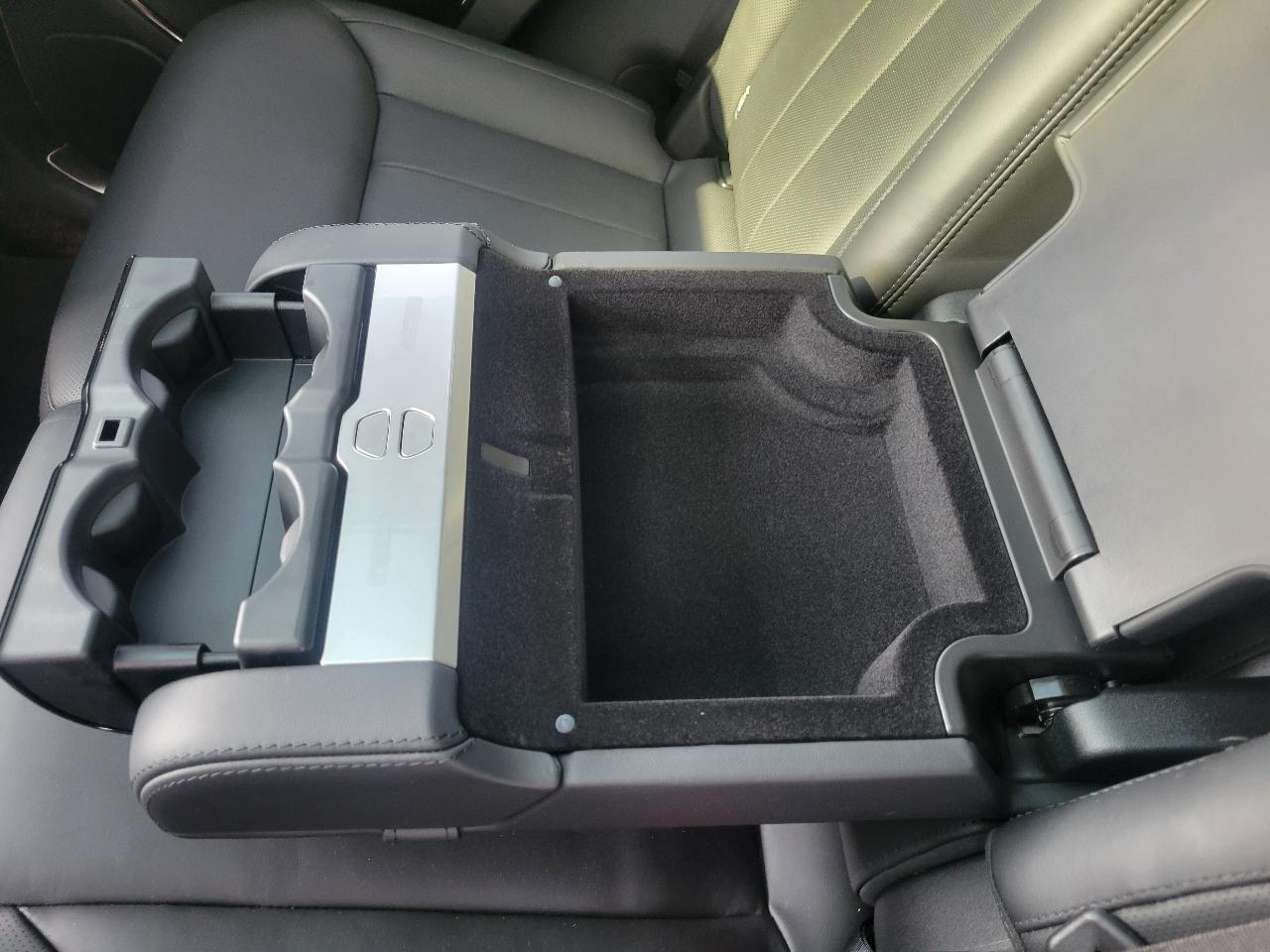 Land Rover Range Rover Sport P360 SE 2024