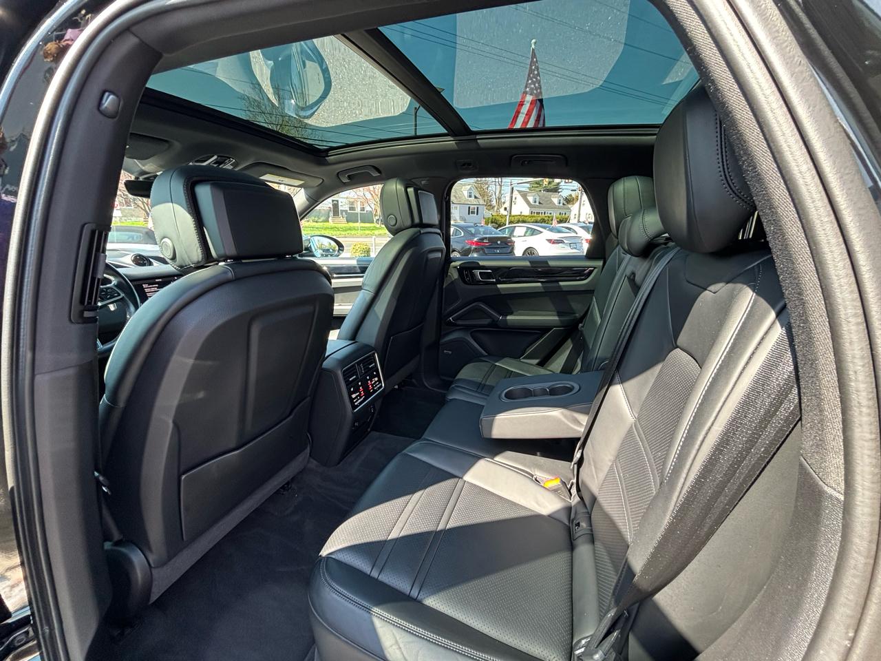 Porsche Cayenne AWD 2021