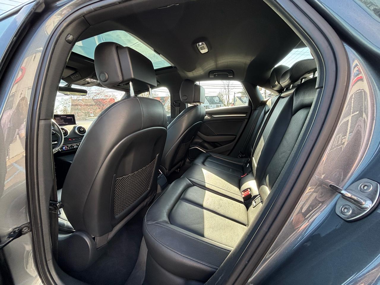 Audi A3 Sedan 2.0 TFSI Premium Plus quattro AWD 2018