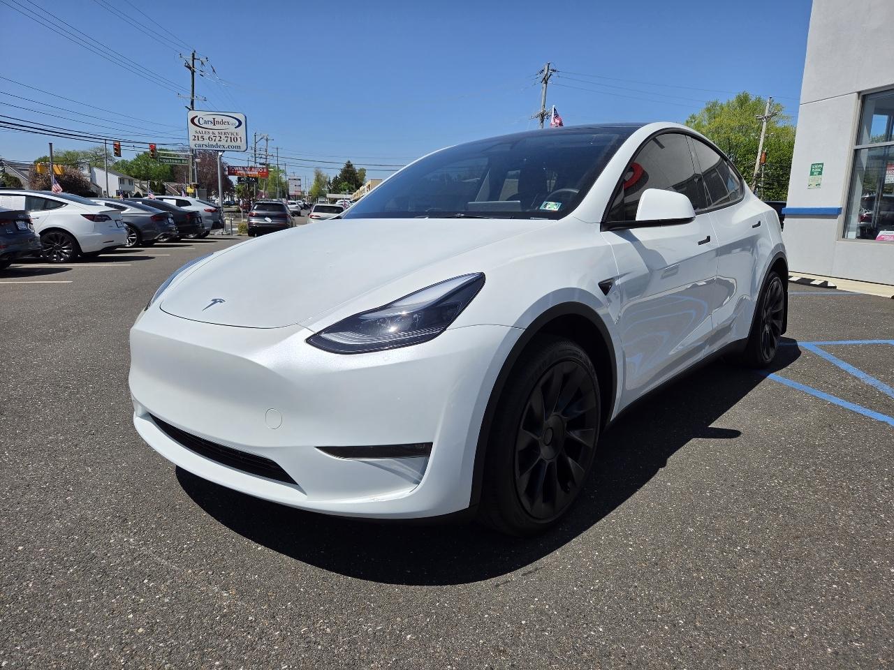Tesla Model Y Long Range AWD 2024