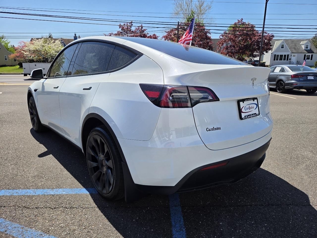 Tesla Model Y Long Range AWD 2024