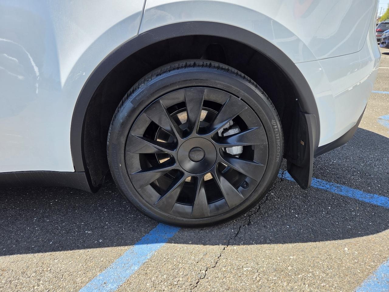Tesla Model Y Long Range AWD 2024