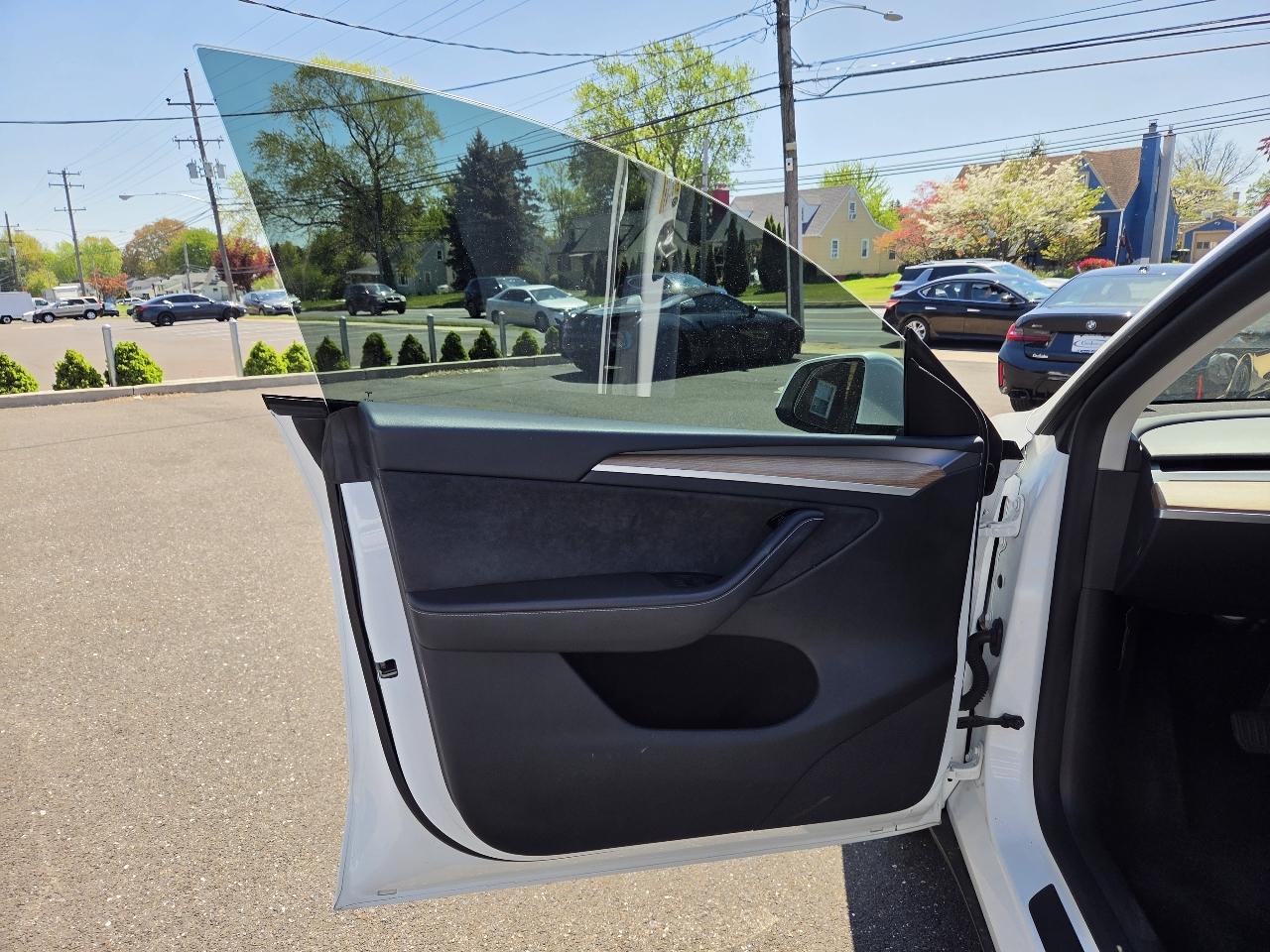 Tesla Model Y Long Range AWD 2024