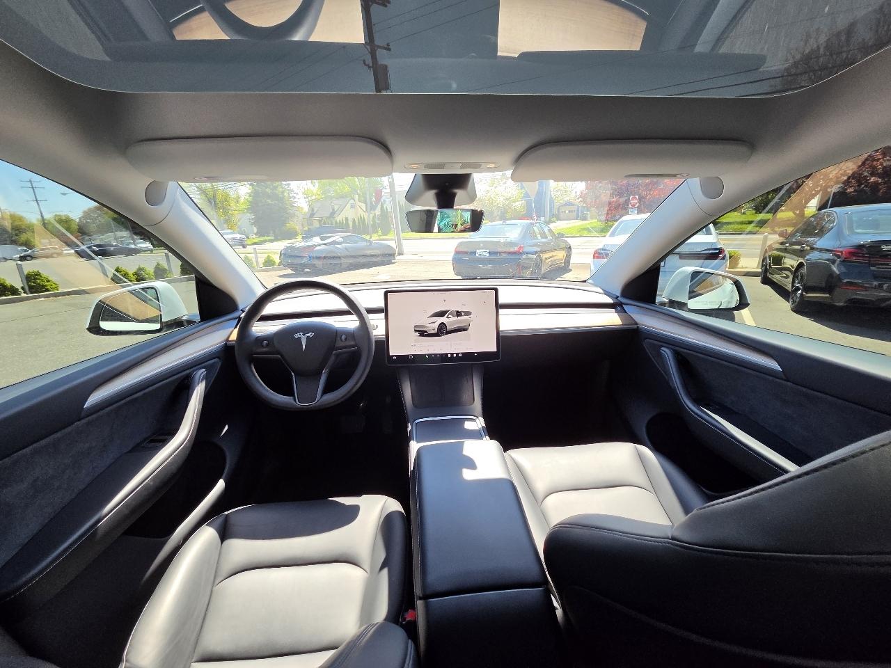 Tesla Model Y Long Range AWD 2024