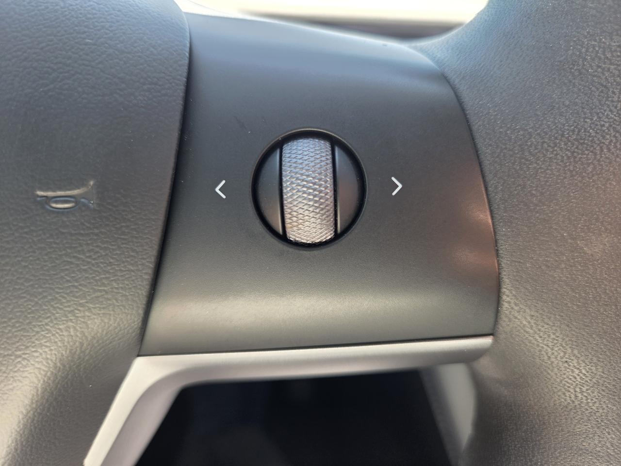 Tesla Model Y Long Range AWD 2024