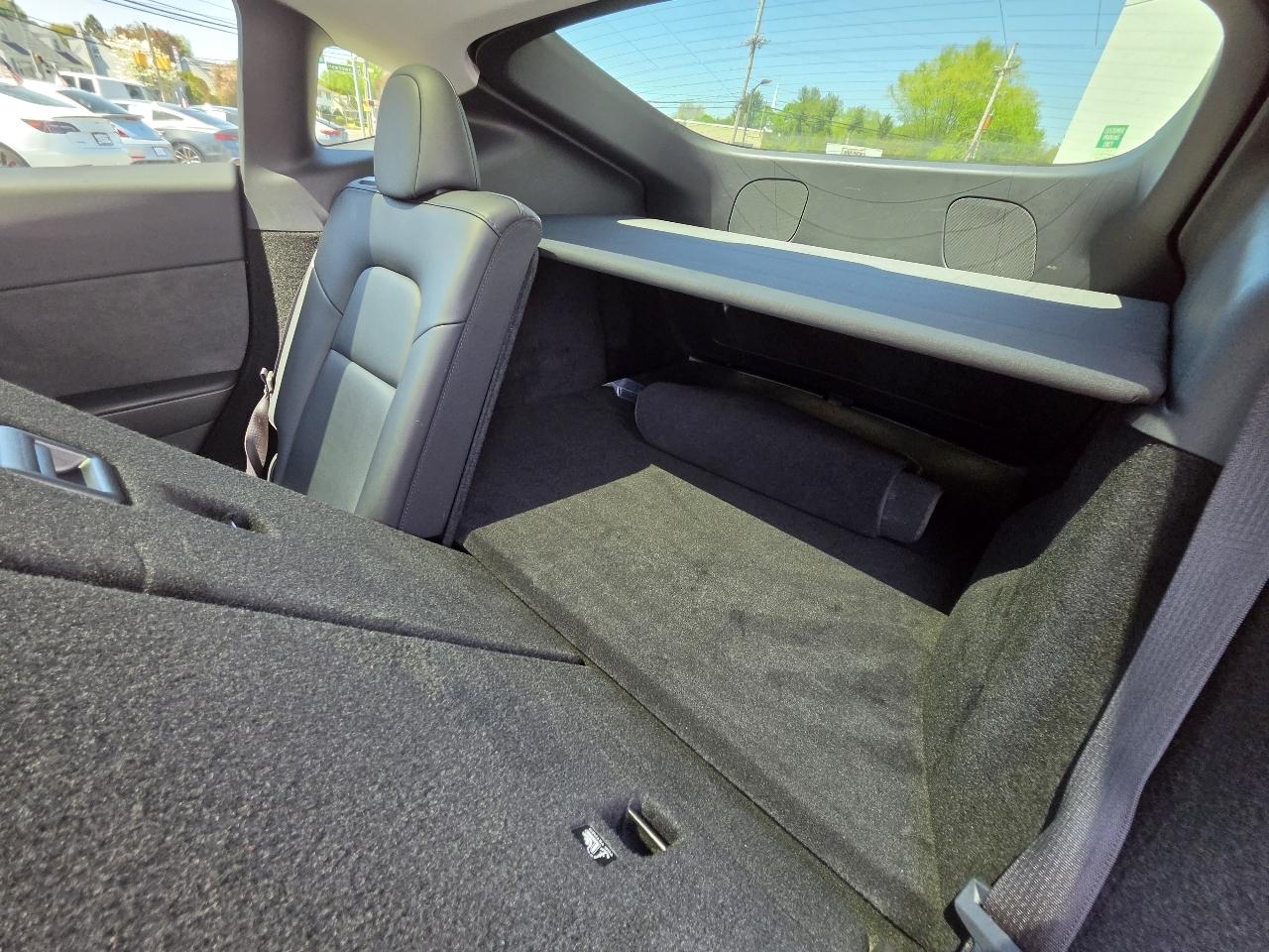 Tesla Model Y Long Range AWD 2024