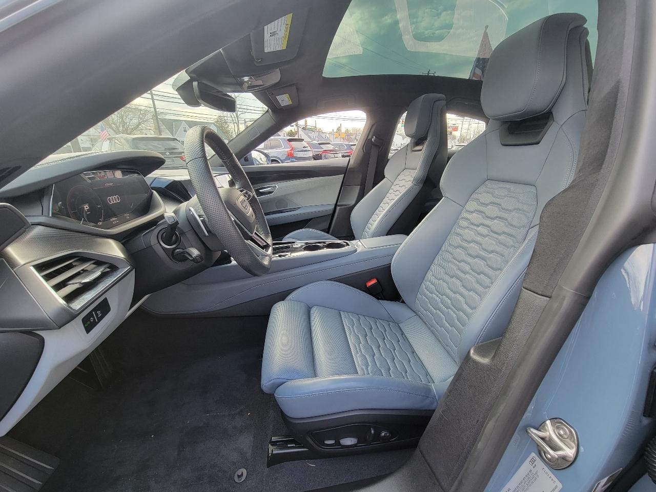 Audi e-tron GT Prestige quattro 2024