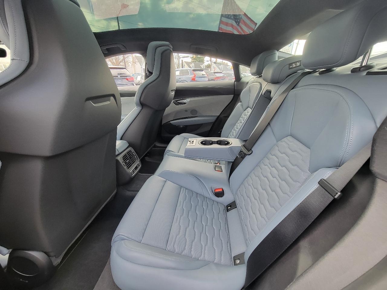 Audi e-tron GT Prestige quattro 2024