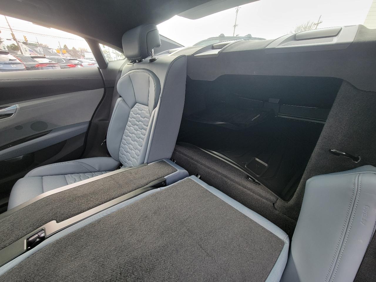 Audi e-tron GT Prestige quattro 2024