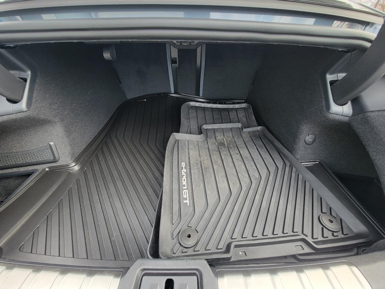 Audi e-tron GT Prestige quattro 2024