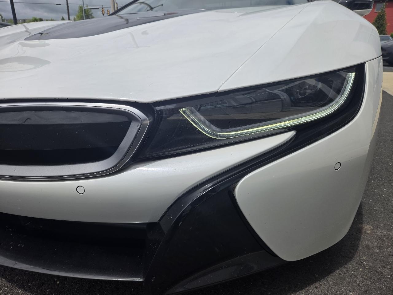 BMW i8 Roadster 2019