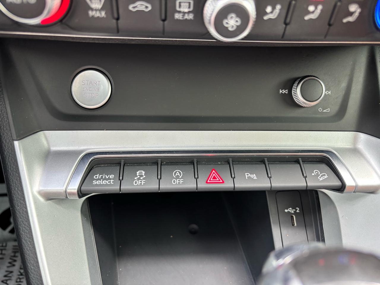Audi Q3 S line Premium 45 TFSI quattro 2020