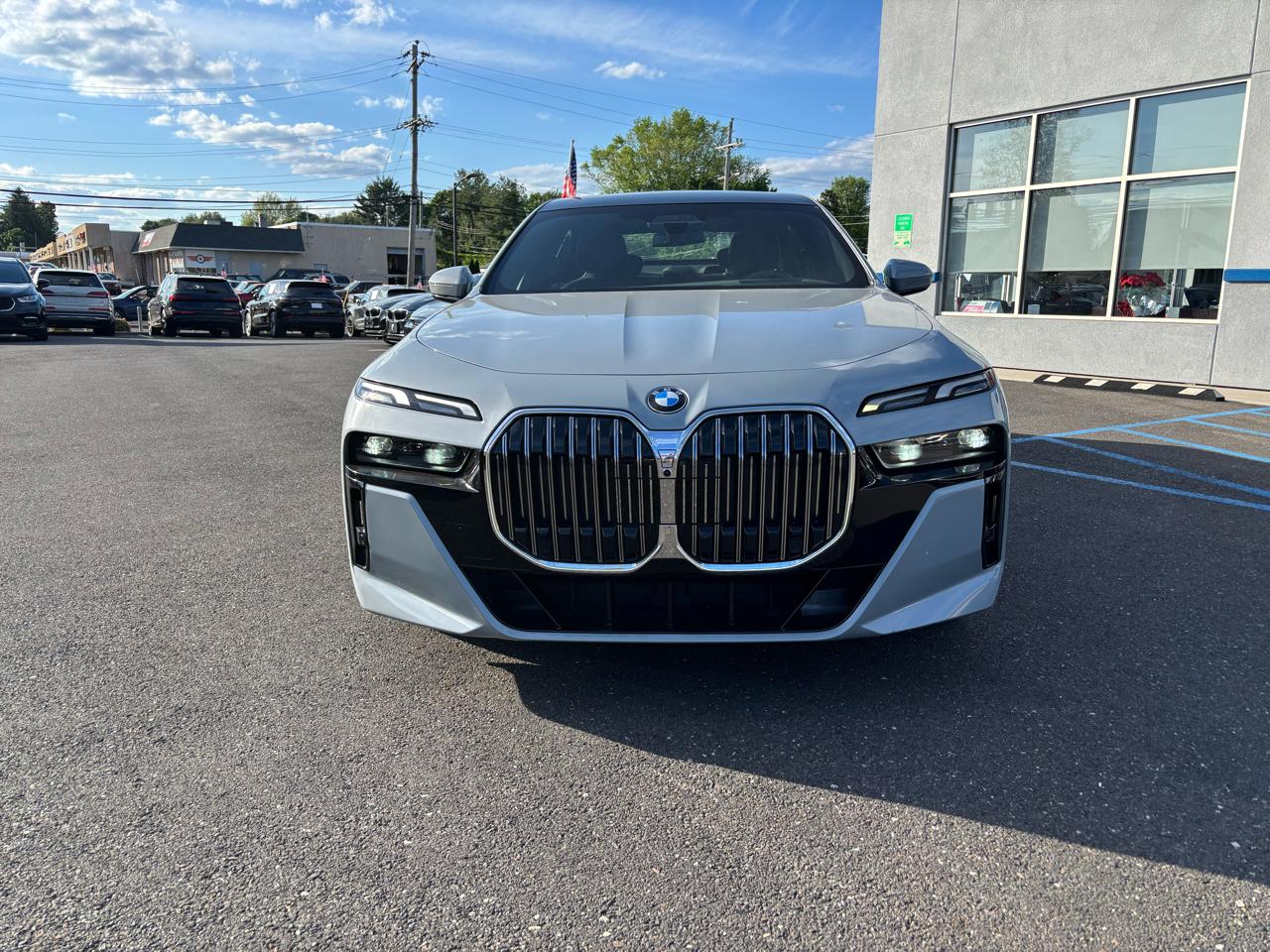 BMW 7 Series 740i Sedan 2023