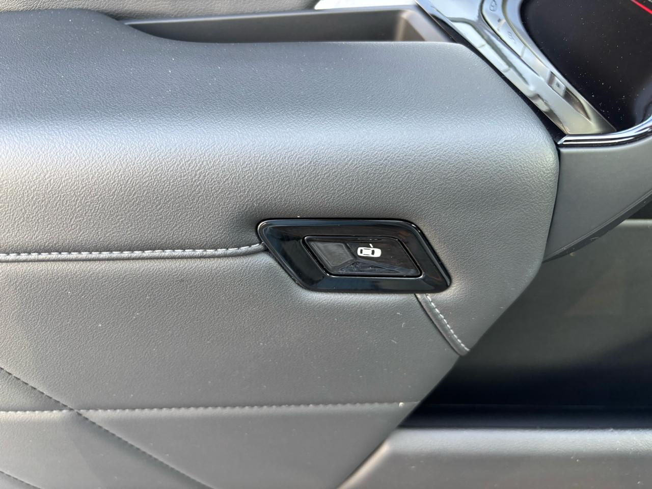 BMW 7 Series 740i Sedan 2023