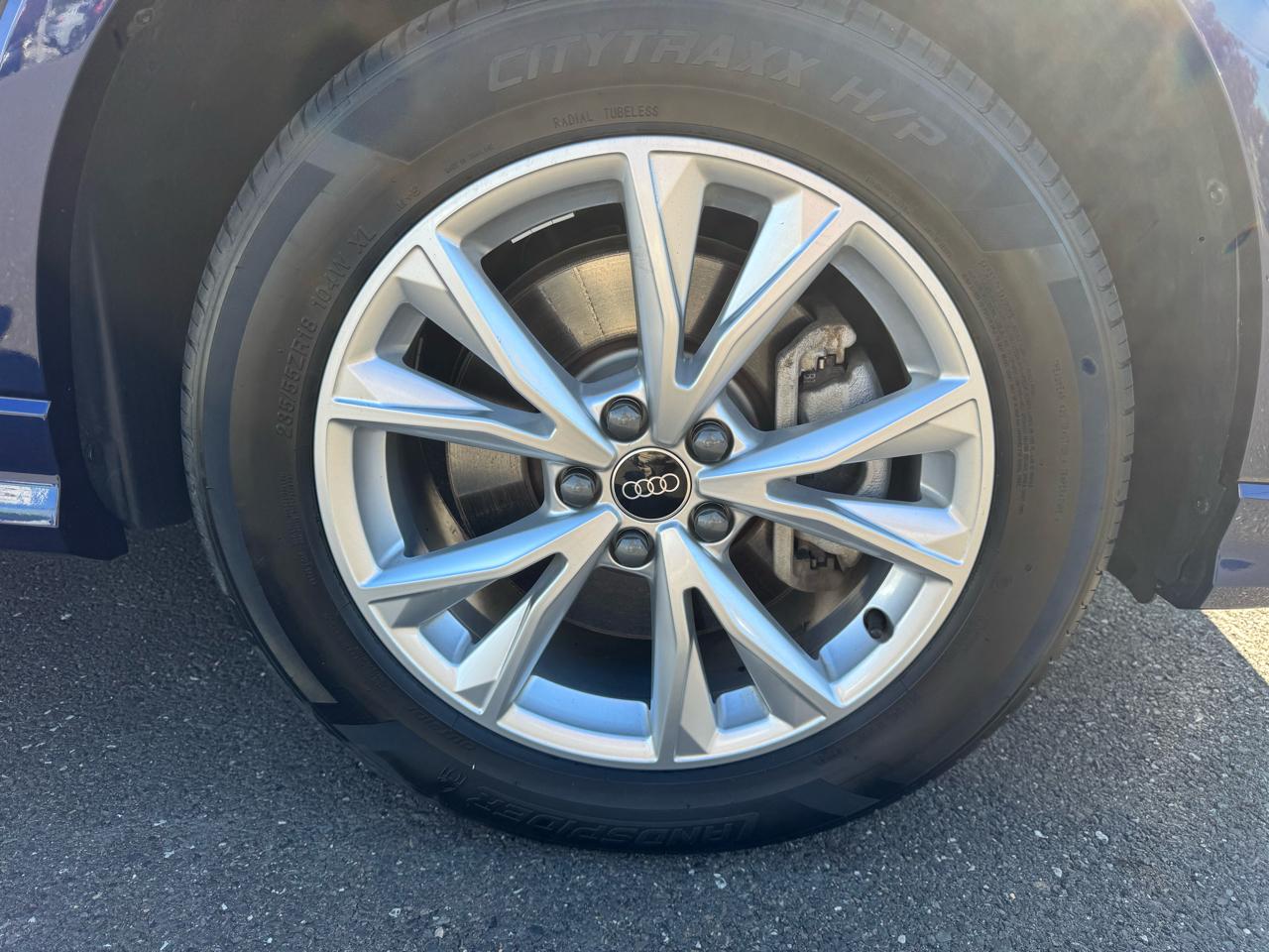 Audi Q3 S line Premium 45 TFSI quattro 2024