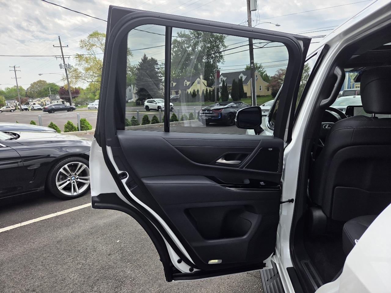 Lexus LX LX 600 Premium 4WD 2024