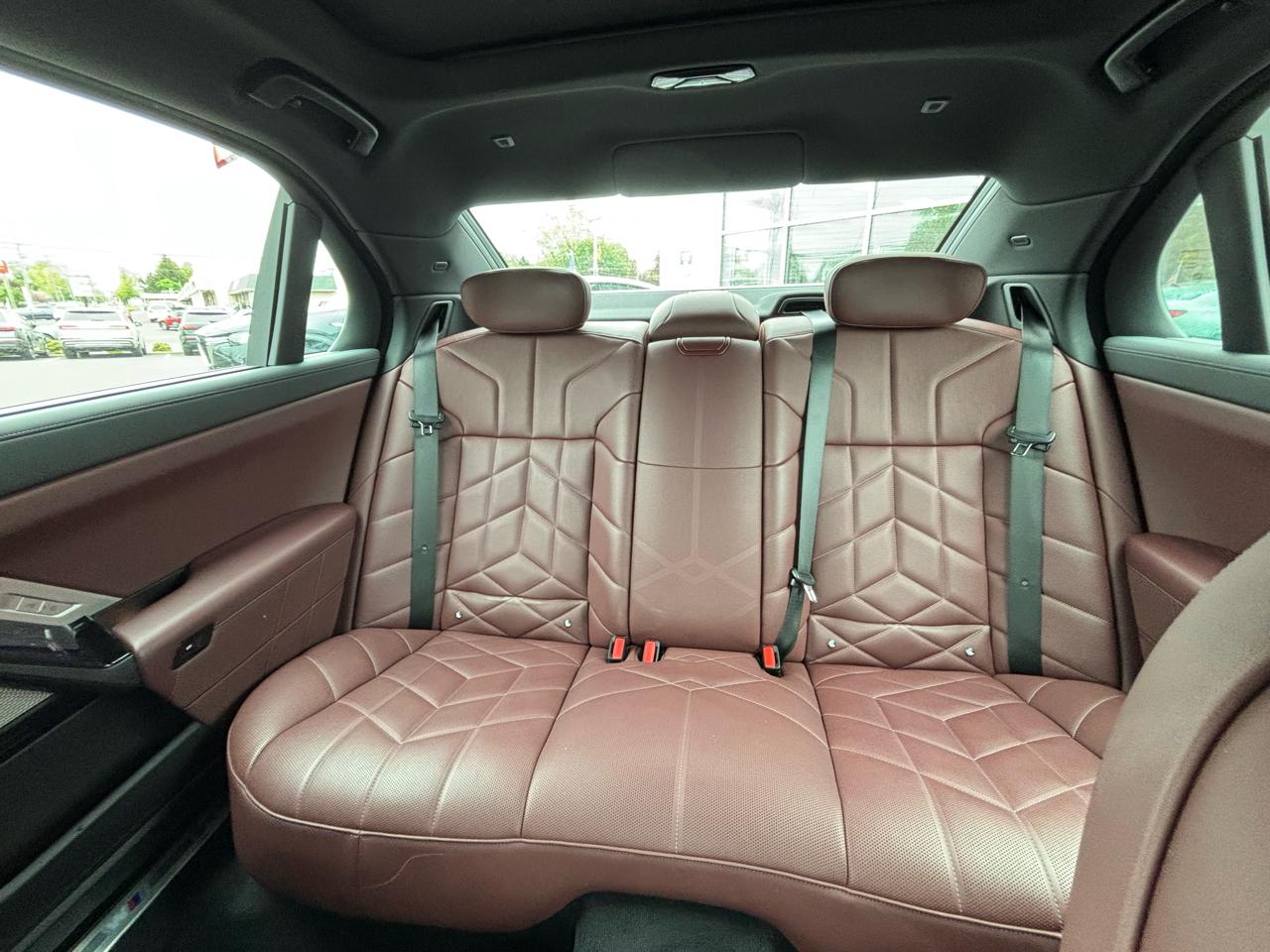 BMW 7 Series  2023