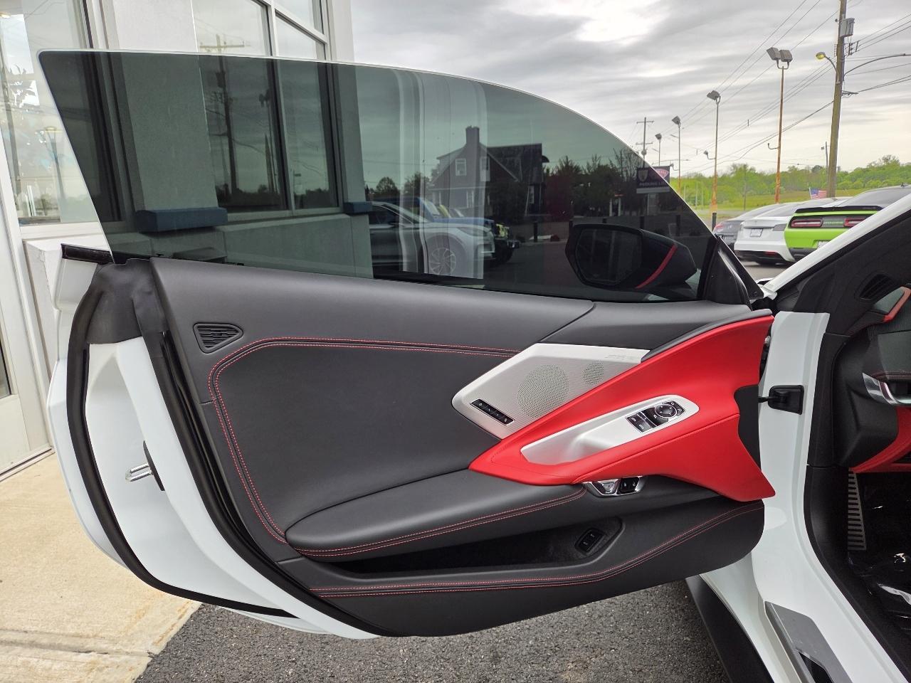Chevrolet Corvette 2dr Stingray Cpe w/3LT 2022